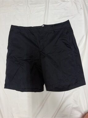 GAP Black Downtown Bermuda Shorts - Classic Waistband